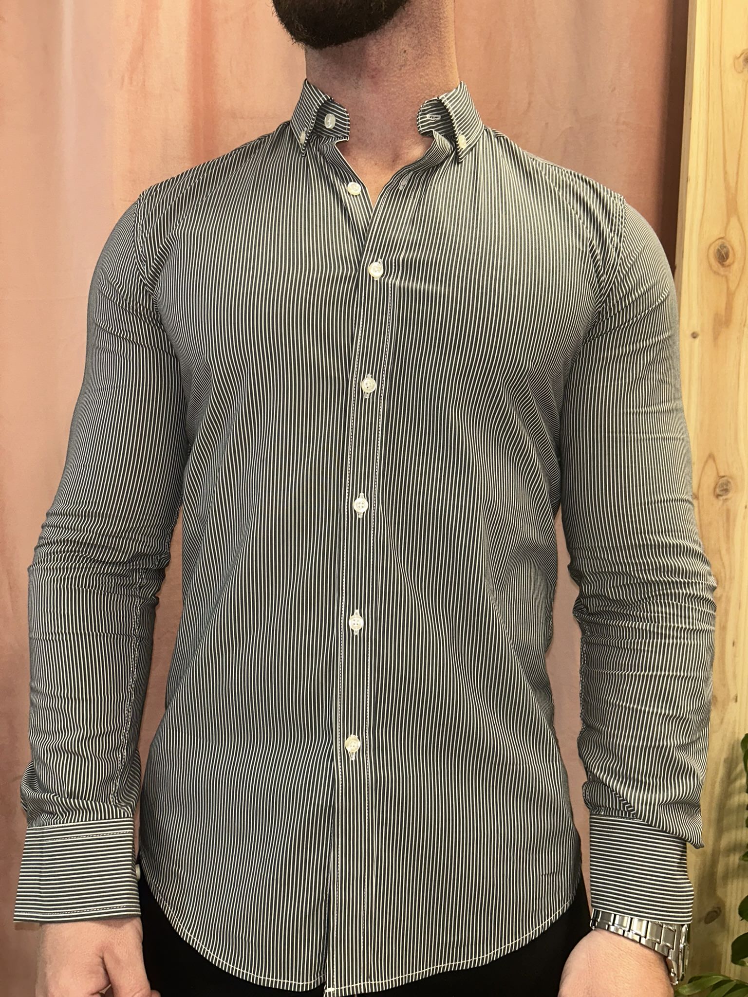 Camisa-rayas-negra.jpeg Camisa Negra Raya Fina H - Imagen 1