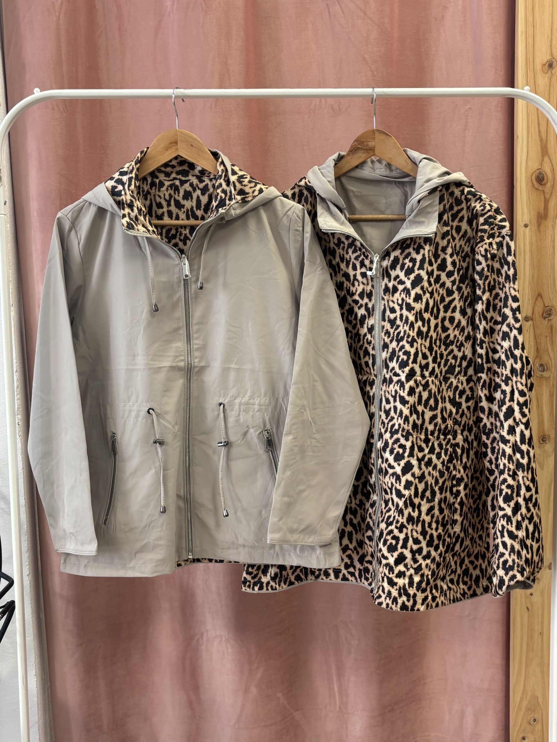IMG_4035 Chaqueta Reversible Leopardo Impermeable Beige(M-3XL) - Imagen 1