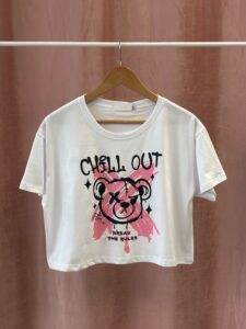 Camiseta Crop Chill Out - Imagen 5