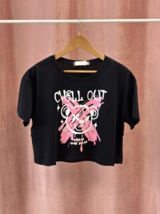 Camiseta Crop Chill Out - Imagen 4