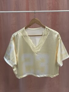 Camiseta Crop Saten 23 Oversize - Imagen 5