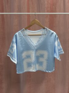 Camiseta Crop Saten 23 Oversize - Imagen 7