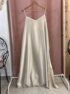 Vestido Saten Encaje Curvy - Imagen 6