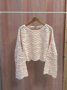 Jersey Crop Crochet Colores Curvy - Imagen 5