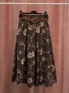 Falda Midi Bordada Premium - Imagen 3