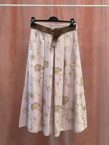 Falda Midi Bordada Premium - Imagen 2